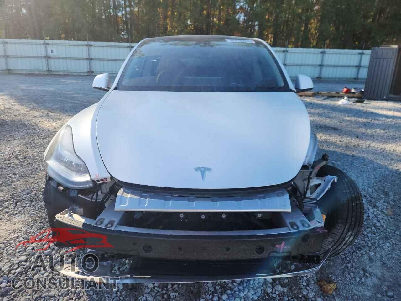 TESLA MODEL Y 2022 - 7SAYGDEE4NA013479