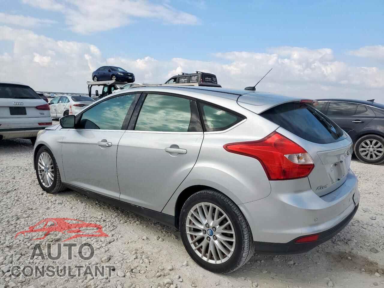 FORD FOCUS 2012 - 1FAHP3M24CL279330