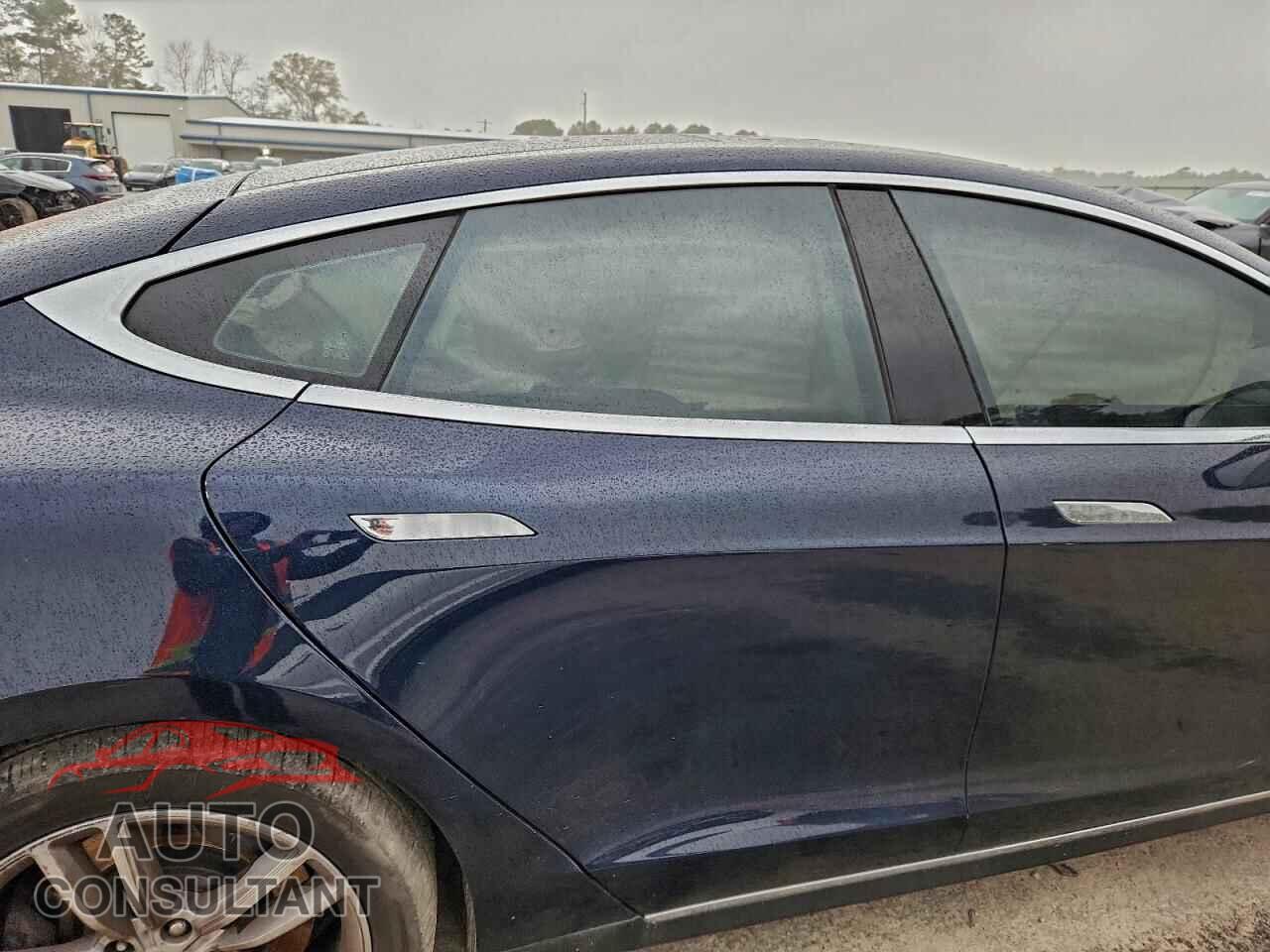 TESLA MODEL S 2014 - 5YJSA1S15EFP65103