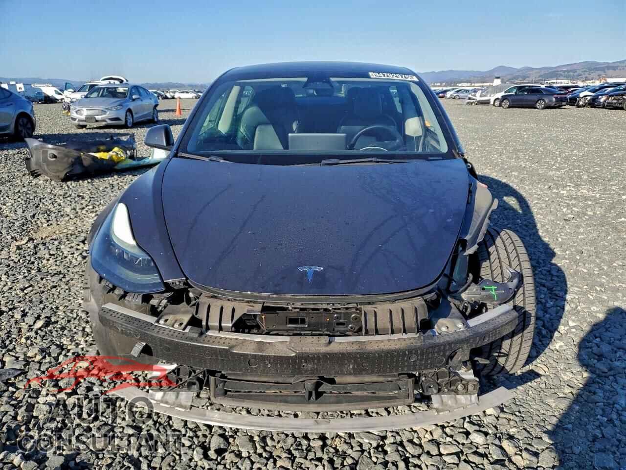 TESLA MODEL 3 2023 - 5YJ3E1EA9PF453051