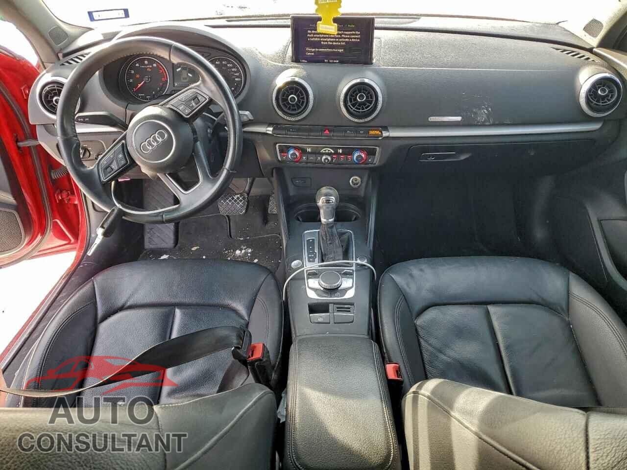 AUDI A3 2018 - WAUAUGFF2J1011376