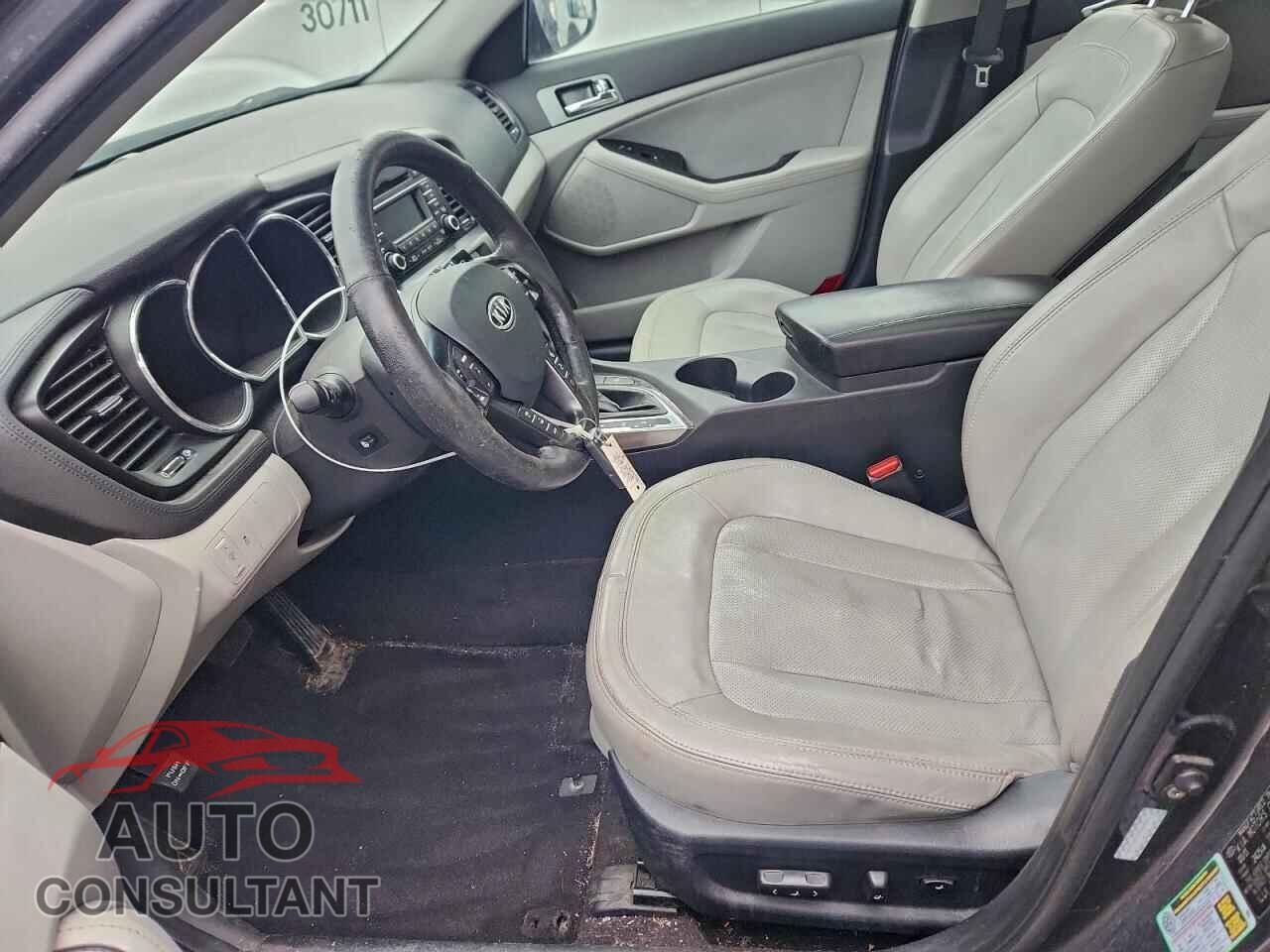 KIA OPTIMA 2011 - KNAGN4A76B5118074