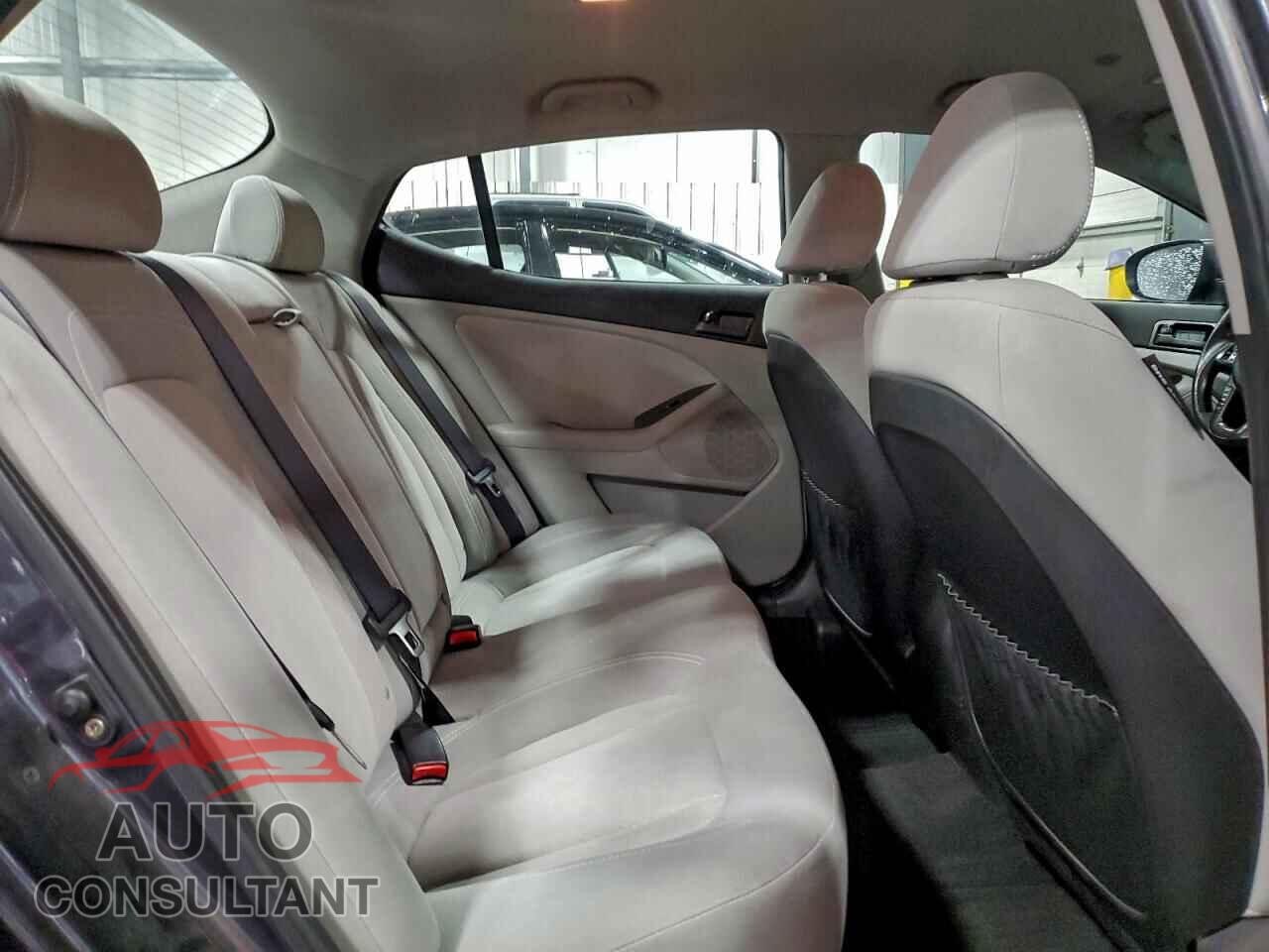KIA OPTIMA 2011 - KNAGM4A77B5080566