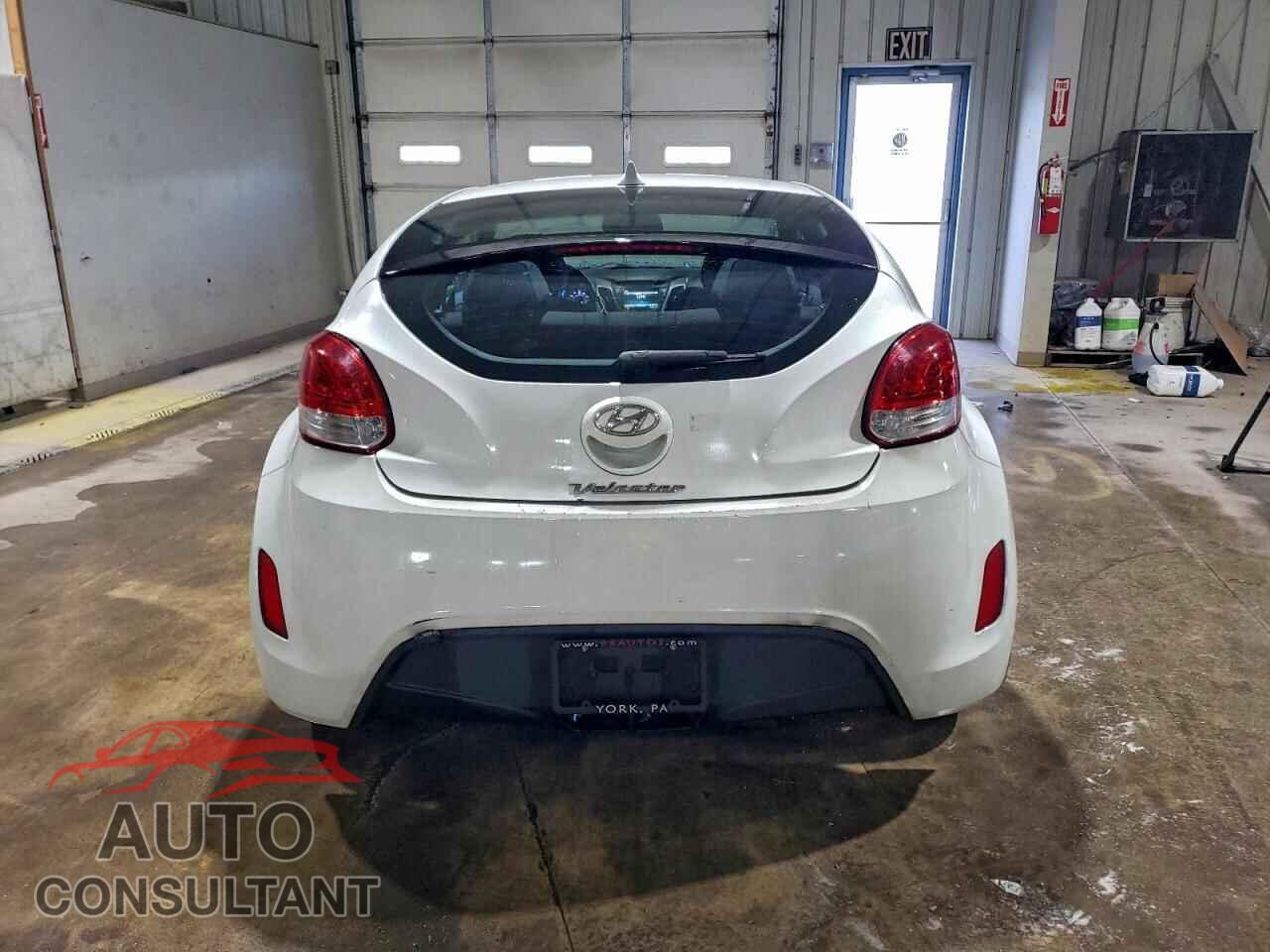 HYUNDAI VELOSTER 2013 - KMHTC6AD8DU134418