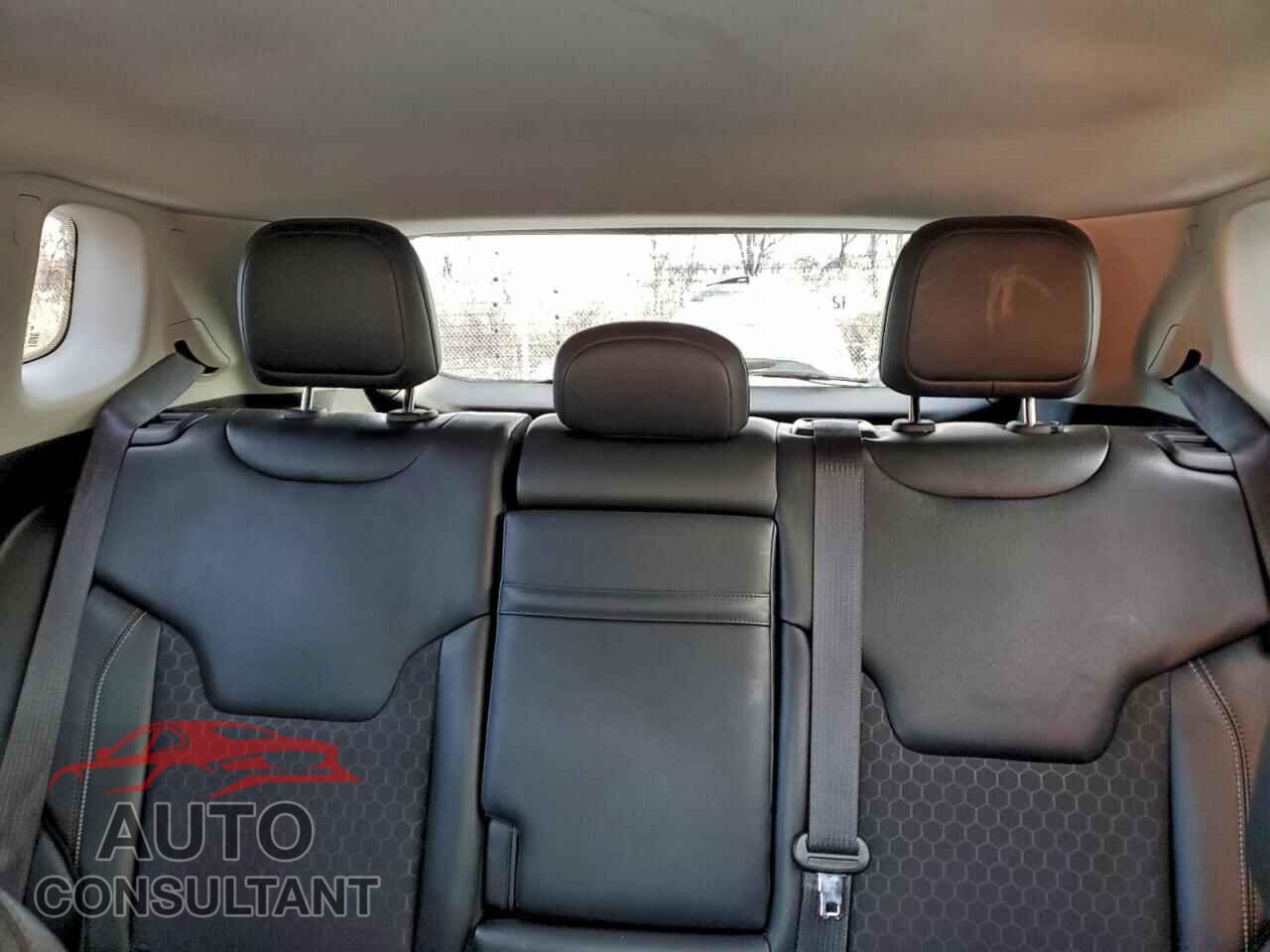 JEEP COMPASS 2018 - 3C4NJDBB3JT239667