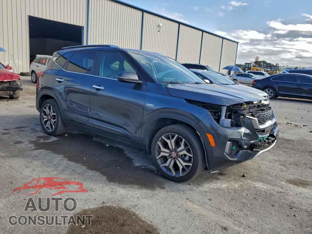 KIA SELTOS 2021 - KNDETCA20M7216474