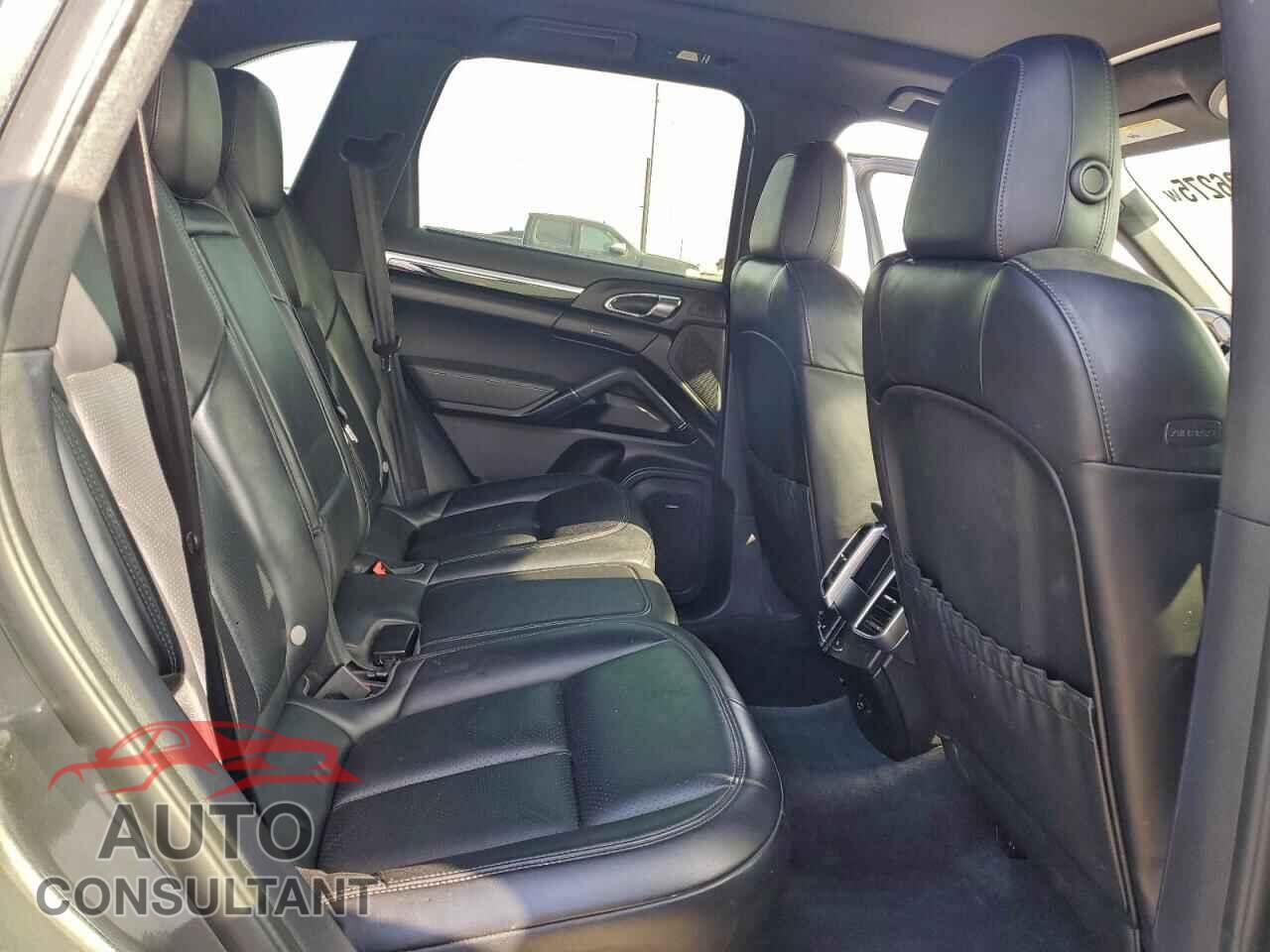 PORSCHE CAYENNE 2016 - WP1AE2A22GLA60032