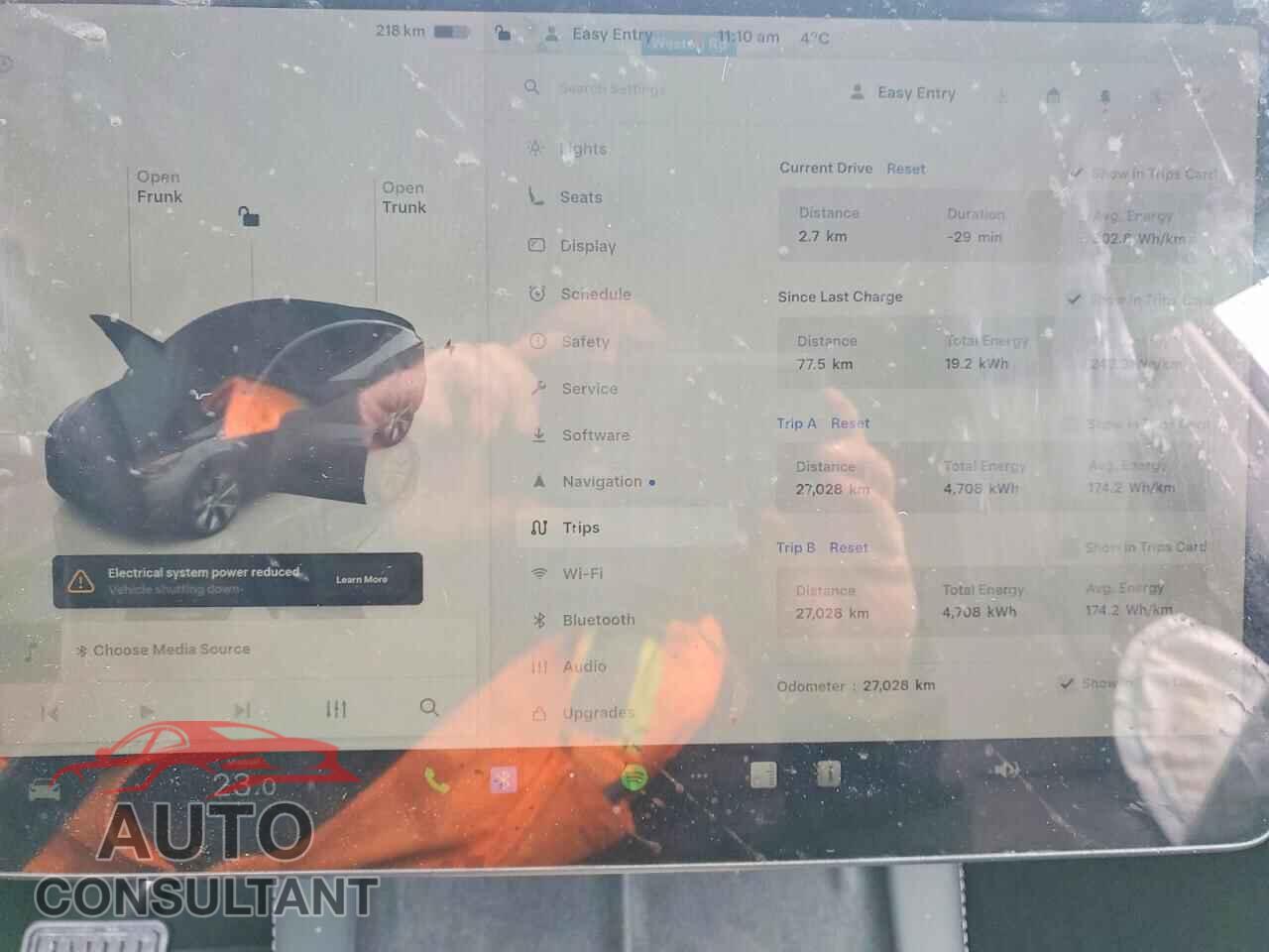 TESLA MODEL Y 2023 - LRWYGDFD7PC938891
