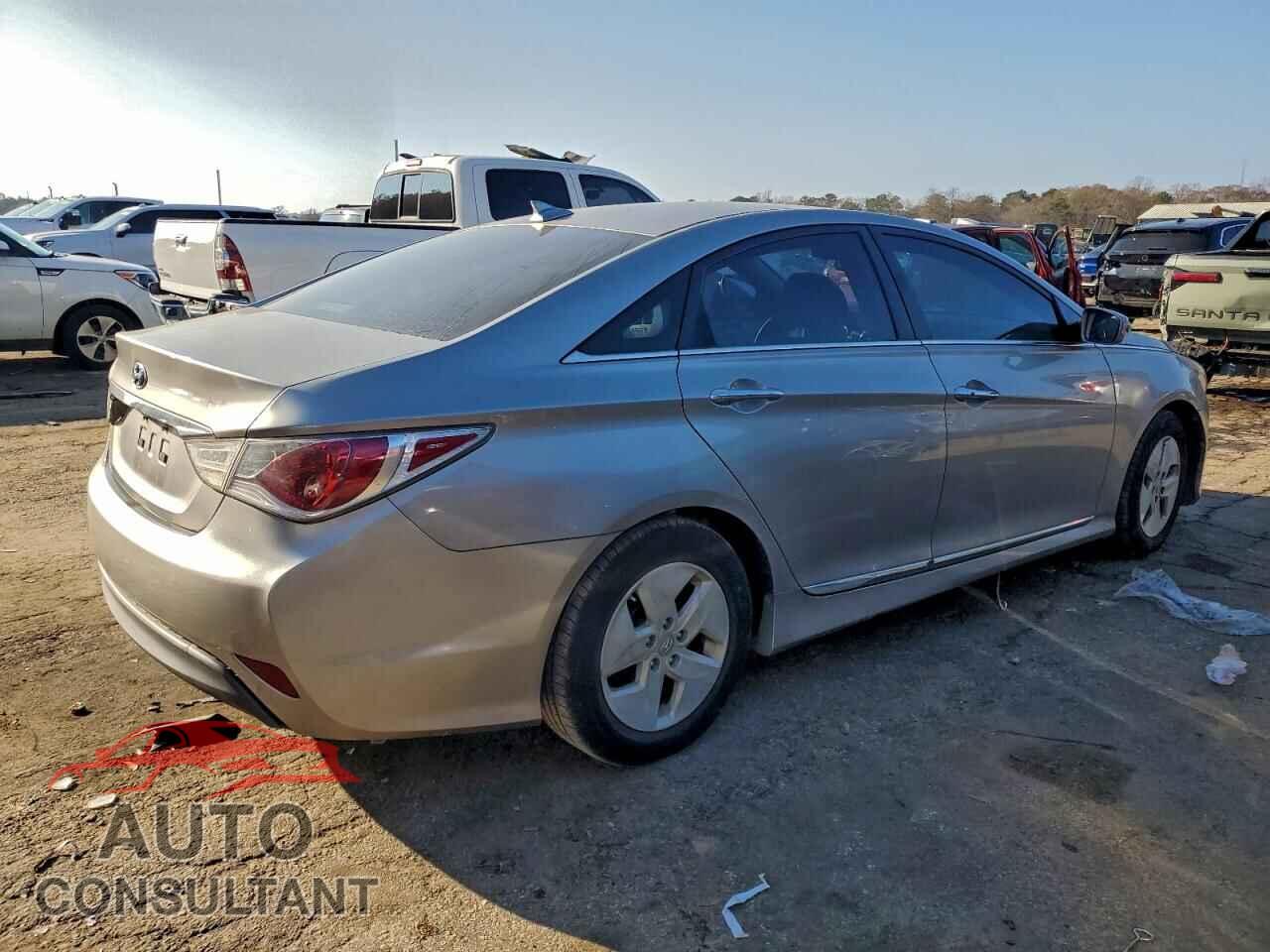 HYUNDAI SONATA 2012 - KMHEC4A43CA037804