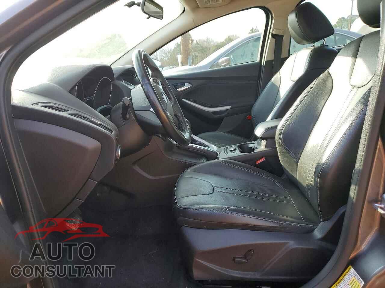 FORD FOCUS 2014 - 1FADP3F21EL107254