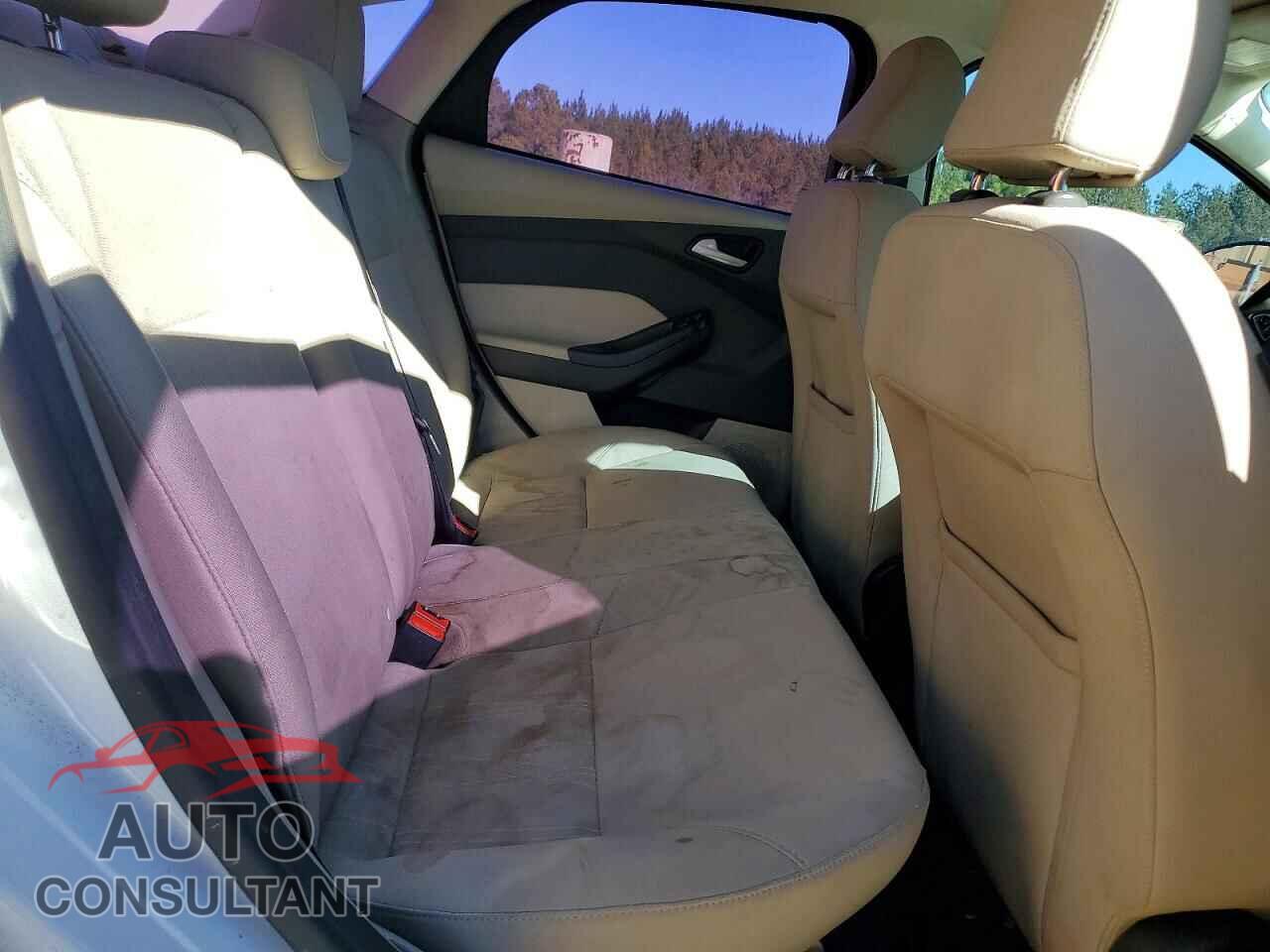 FORD FOCUS 2017 - 1FADP3F23HL222913
