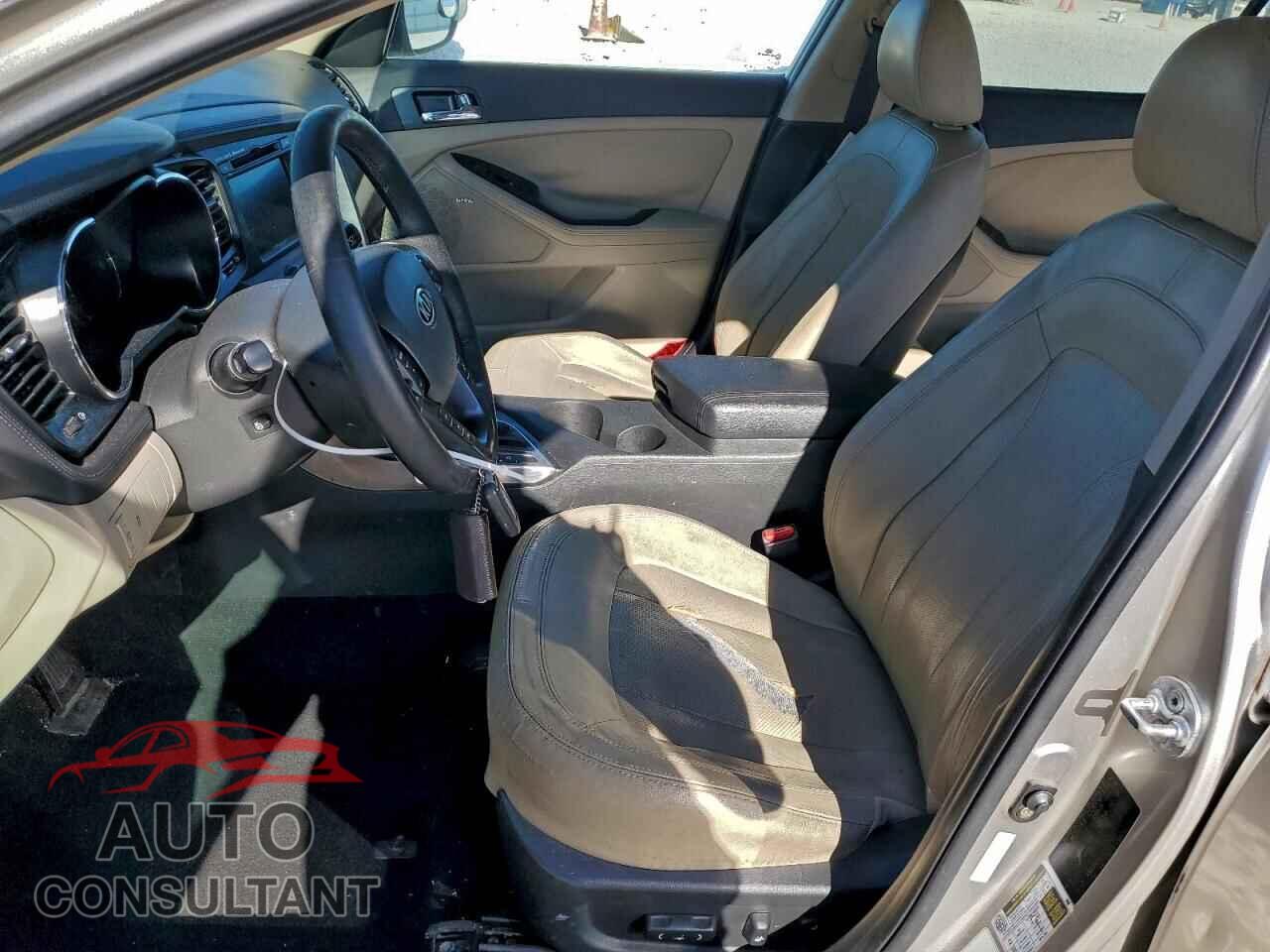 KIA OPTIMA 2012 - KNAGM4AD3C5017357