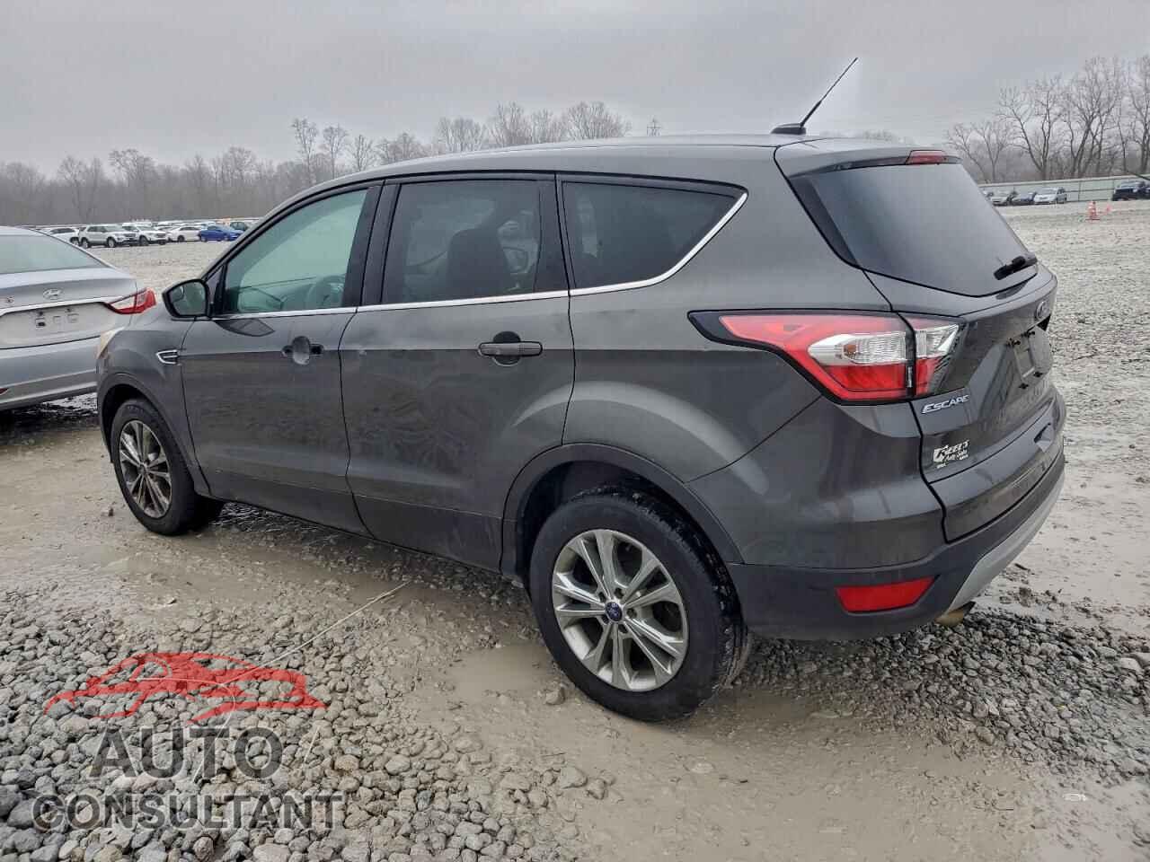 FORD ESCAPE 2017 - 1FMCU9GD8HUD80817