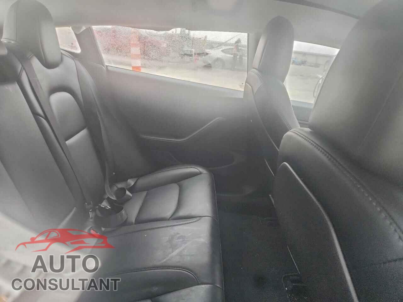 TESLA MODEL 3 2018 - 5YJ3E1EB0JF150255