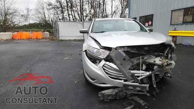 FORD TAURUS 2015 - 1FAHP2F89FG171052