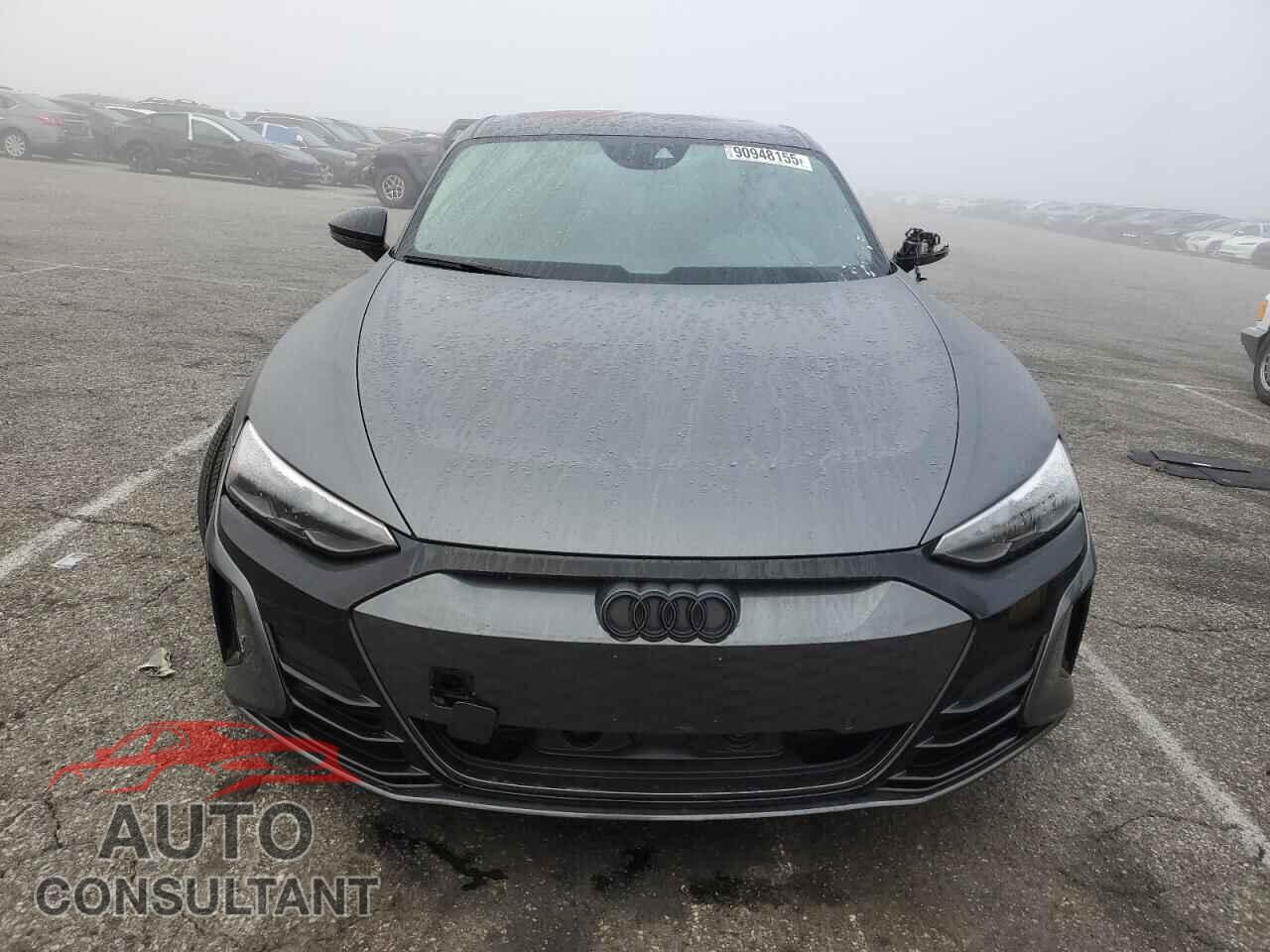 AUDI E-TRON GT 2024 - WAUCJBFW3R7004000