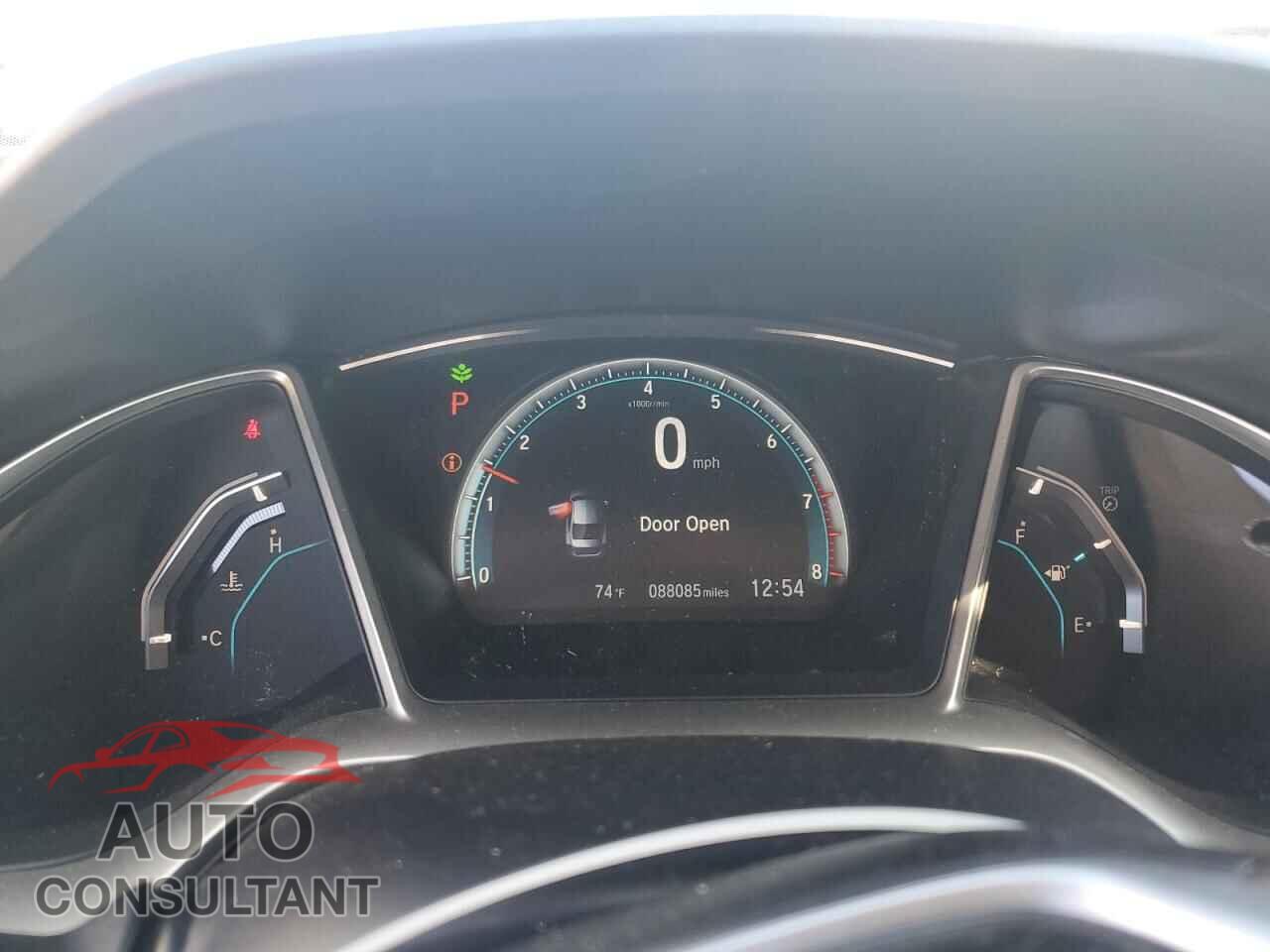 HONDA CIVIC 2018 - 2HGFC2F70JH567602