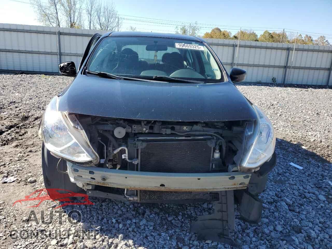 NISSAN VERSA 2017 - 3N1CN7AP3HL907930