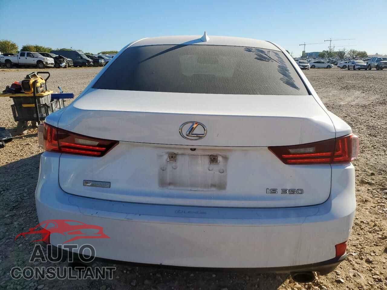 LEXUS IS 2015 - JTHBE1D26F5014605