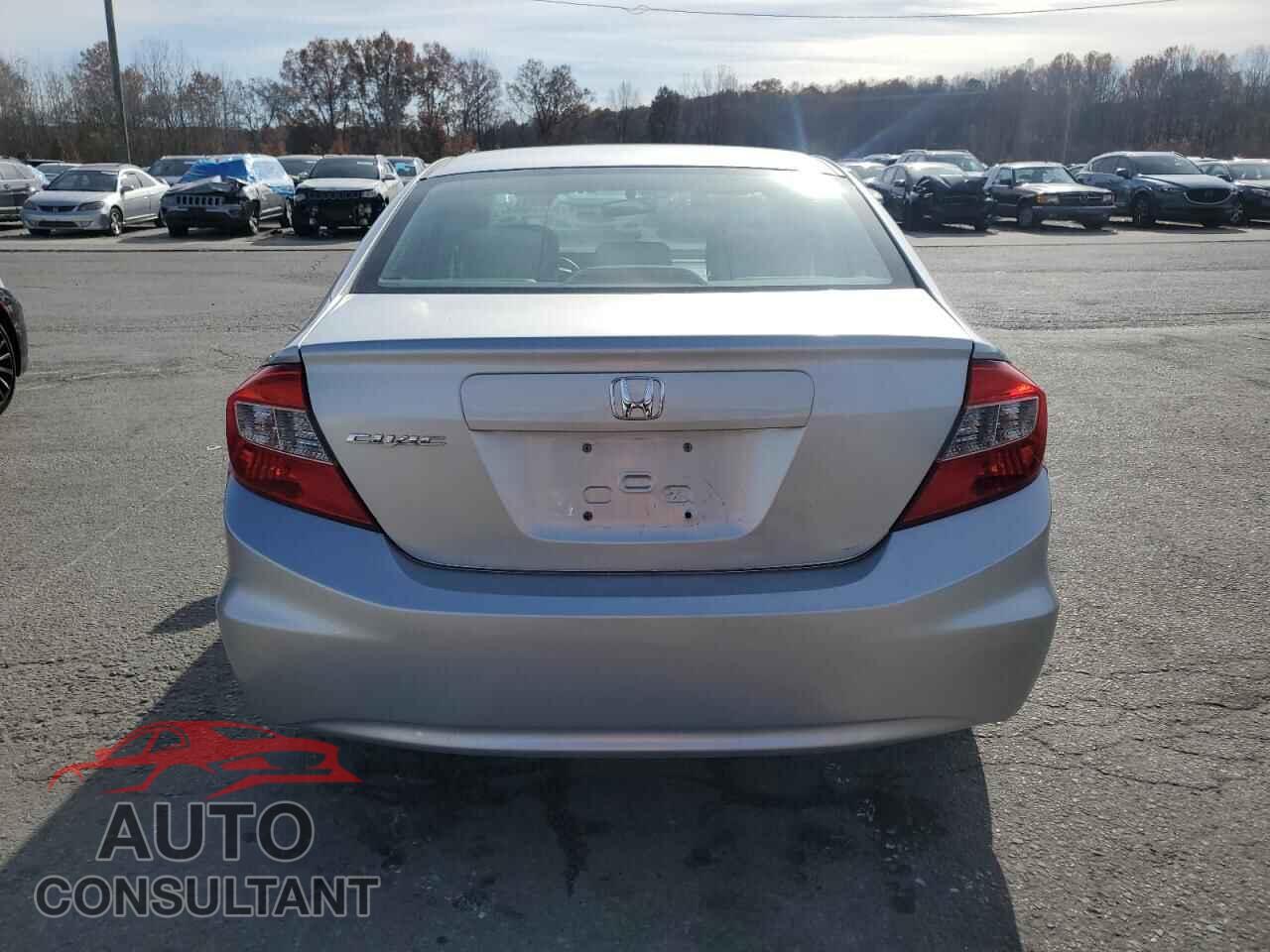 HONDA CIVIC 2012 - 2HGFB2F52CH527154