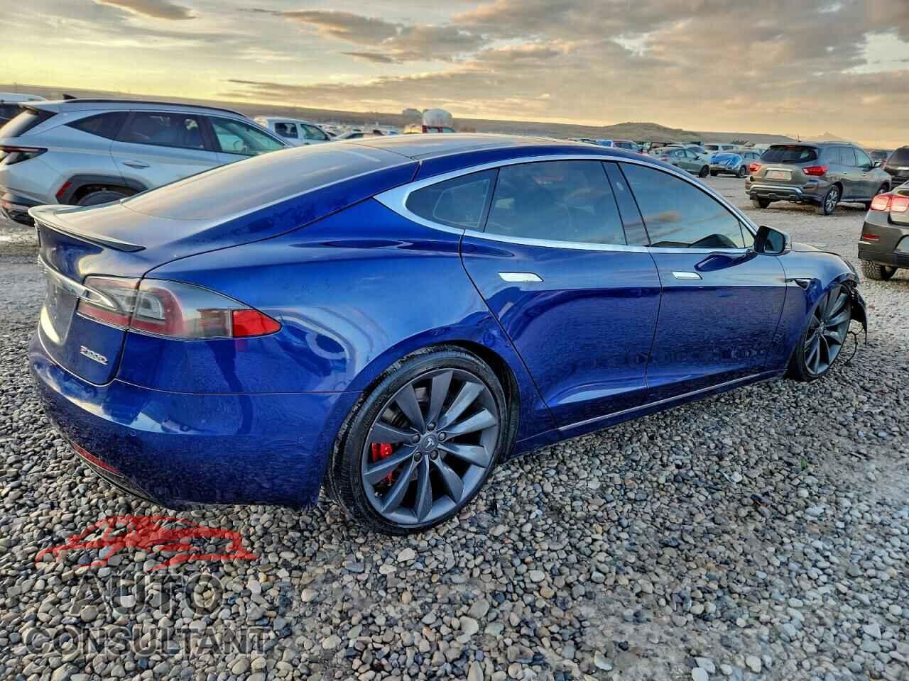 TESLA MODEL S 2017 - 5YJSA1E42HF200706