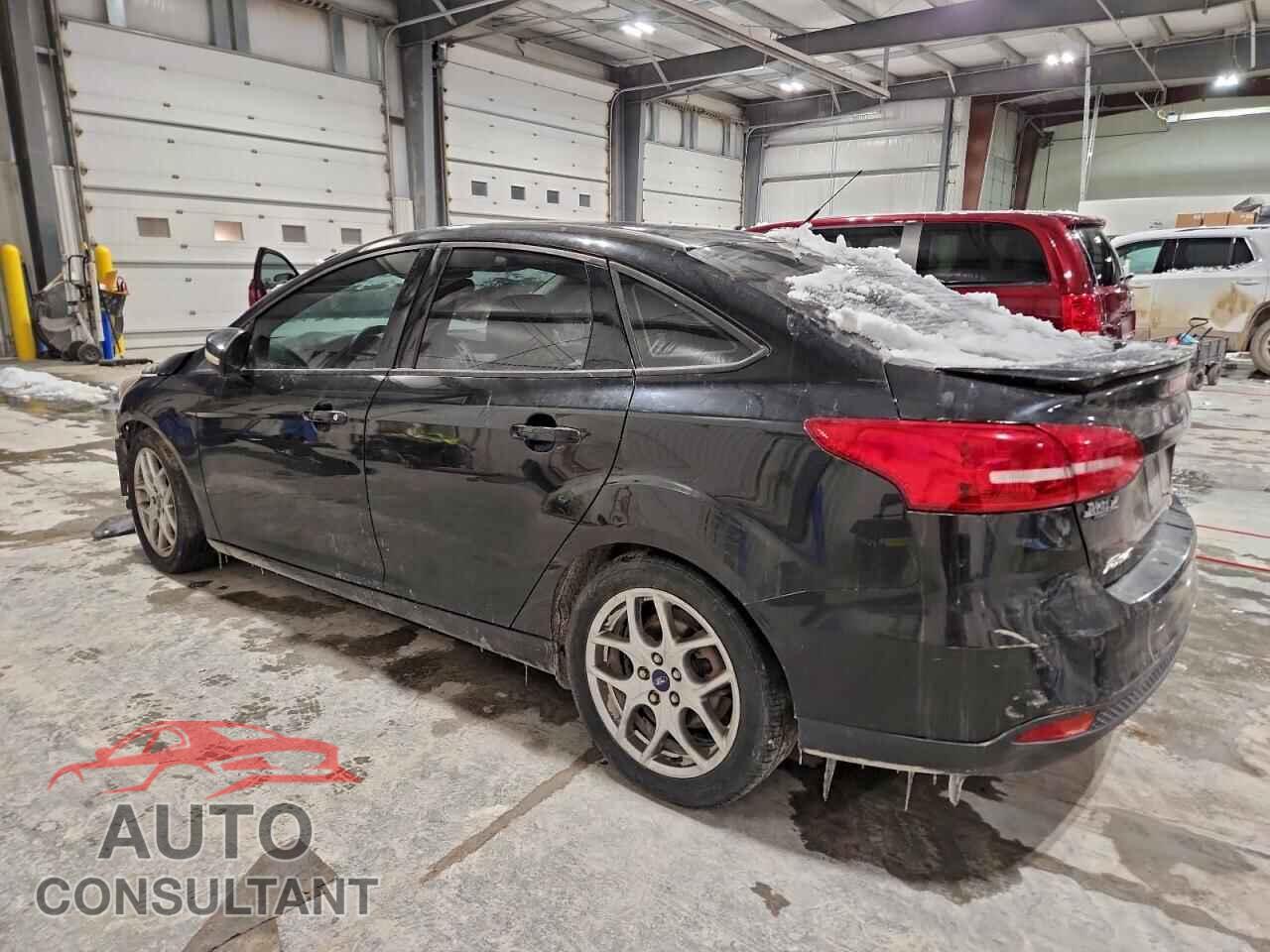 FORD FOCUS 2015 - 1FADP3F26FL357137