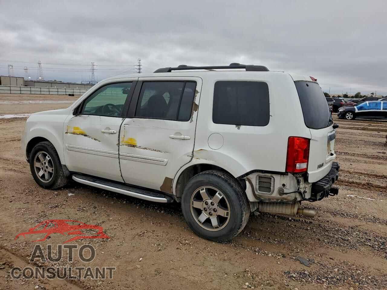 HONDA PILOT 2011 - 5FNYF3H98BB013931