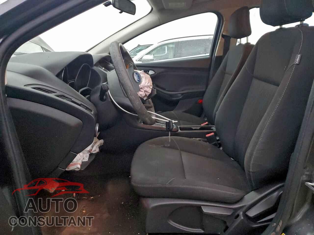 FORD FOCUS 2018 - 1FADP3F27JL246959