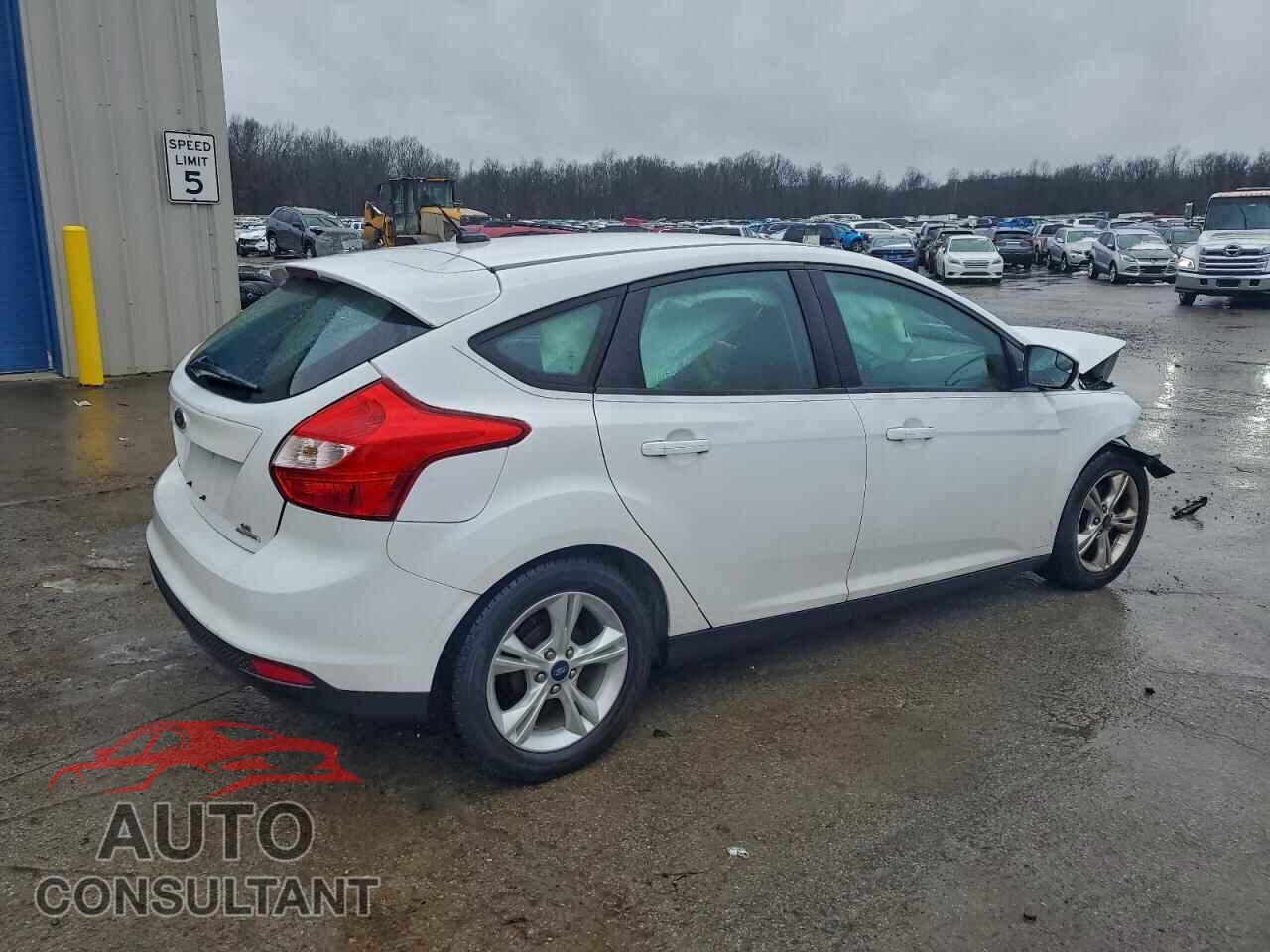 FORD FOCUS 2014 - 1FADP3K27EL296594