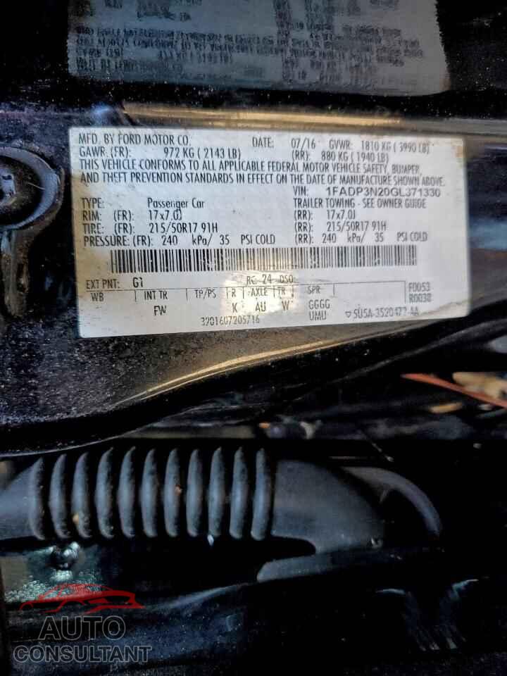 FORD FOCUS 2016 - 1FADP3N20GL371330
