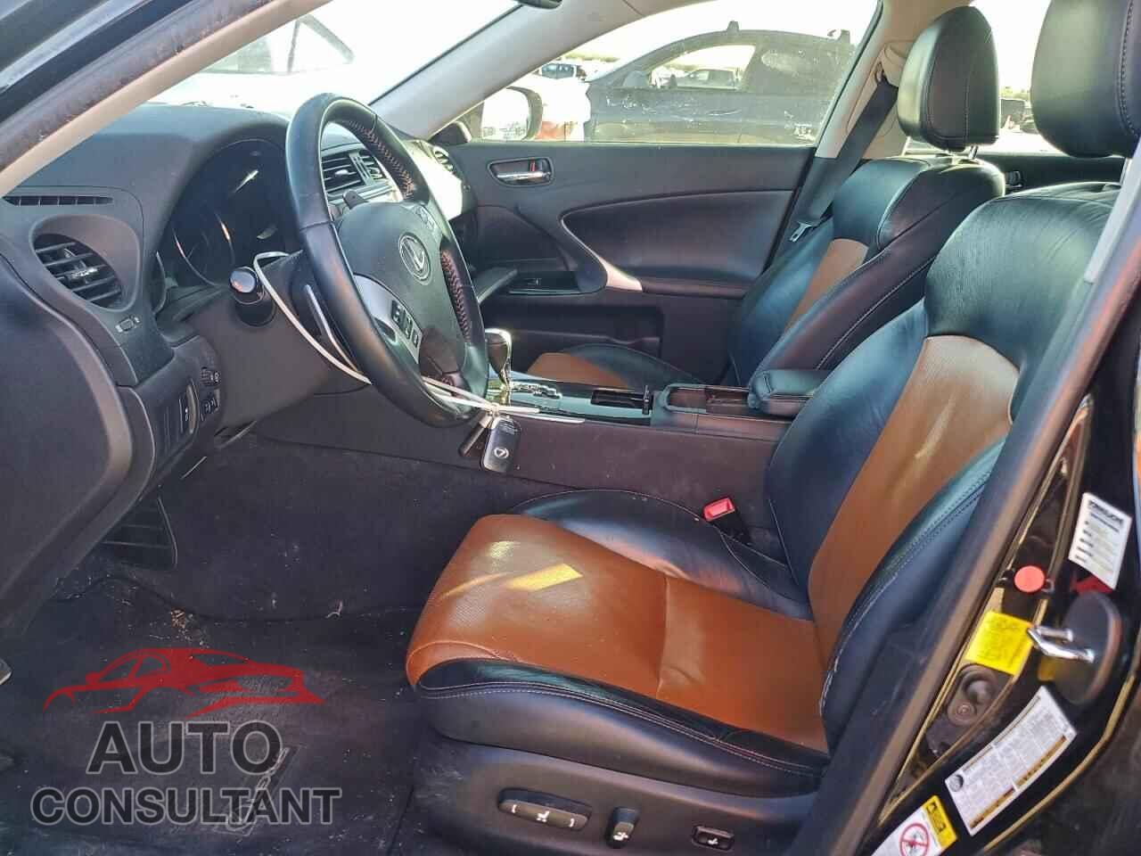 LEXUS IS 2013 - JTHBF5C21D5188083