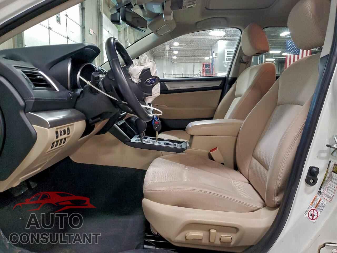 SUBARU OUTBACK 2018 - 4S4BSAHC2J3229072