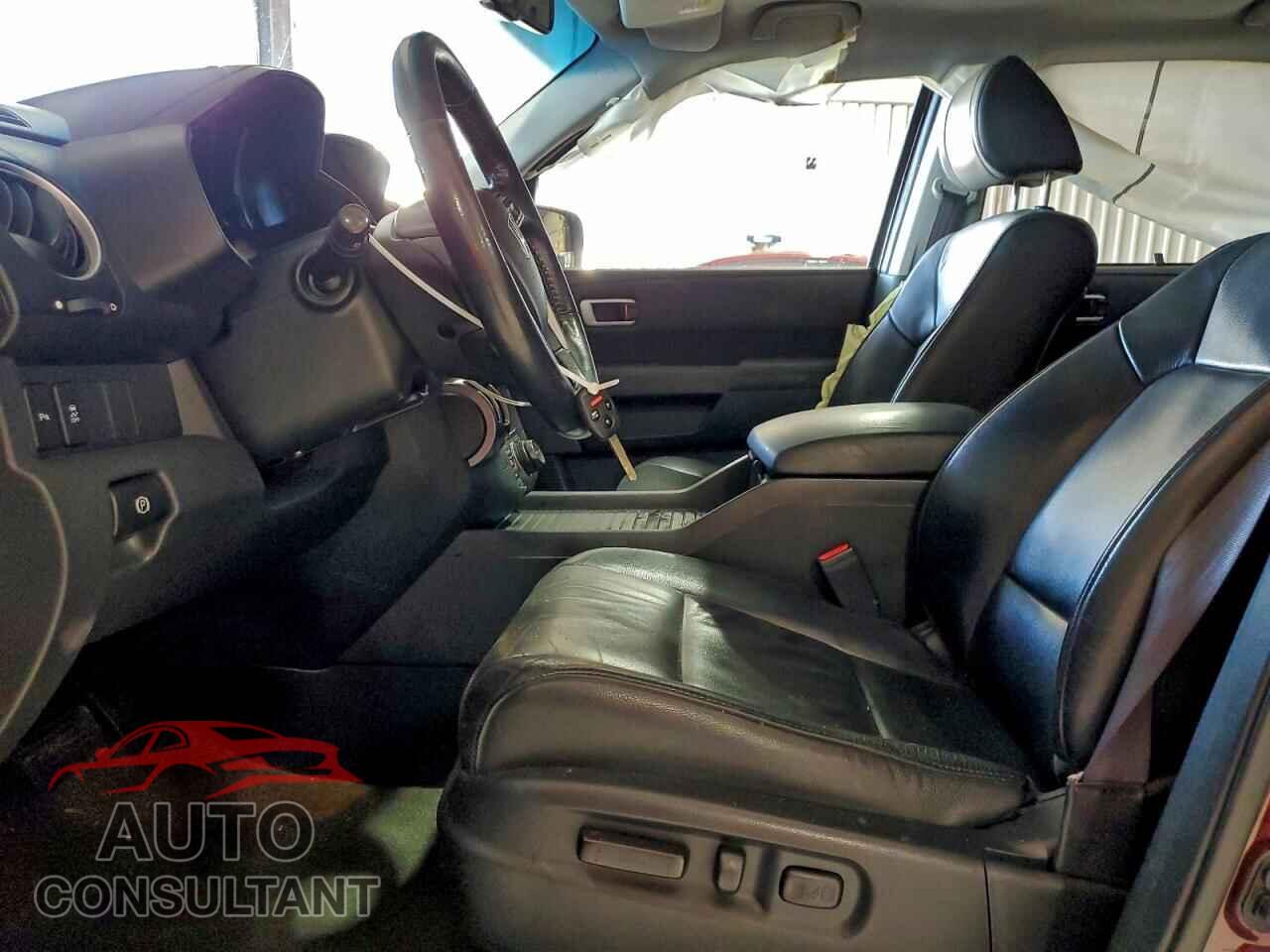 HONDA PILOT 2013 - 5FNYF4H94DB079157