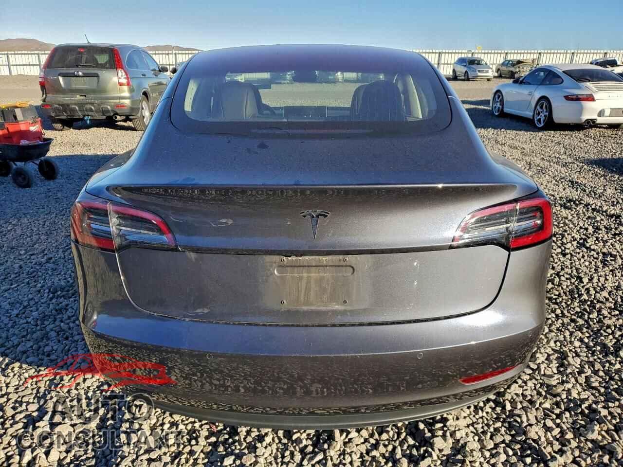 TESLA MODEL 3 2018 - 5YJ3E1EA7JF017578