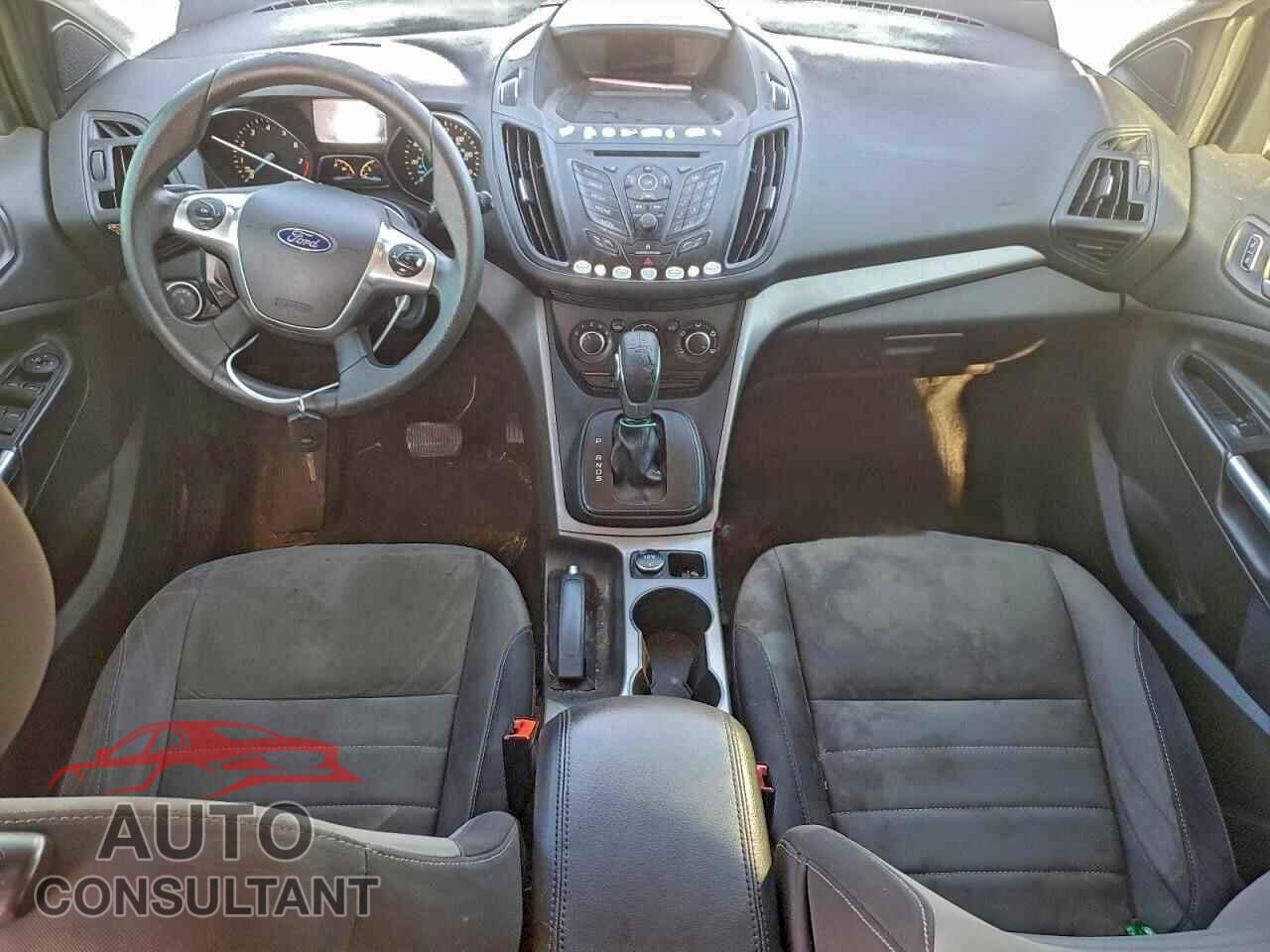 FORD ESCAPE 2015 - 1FMCU0G78FUC12114