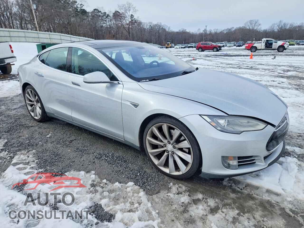 TESLA MODEL S 2013 - 5YJSA1CN7DFP15531