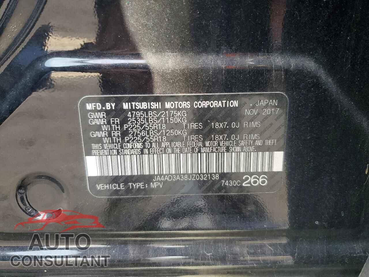 MITSUBISHI OUTLANDER 2018 - JA4AD3A38JZ032138