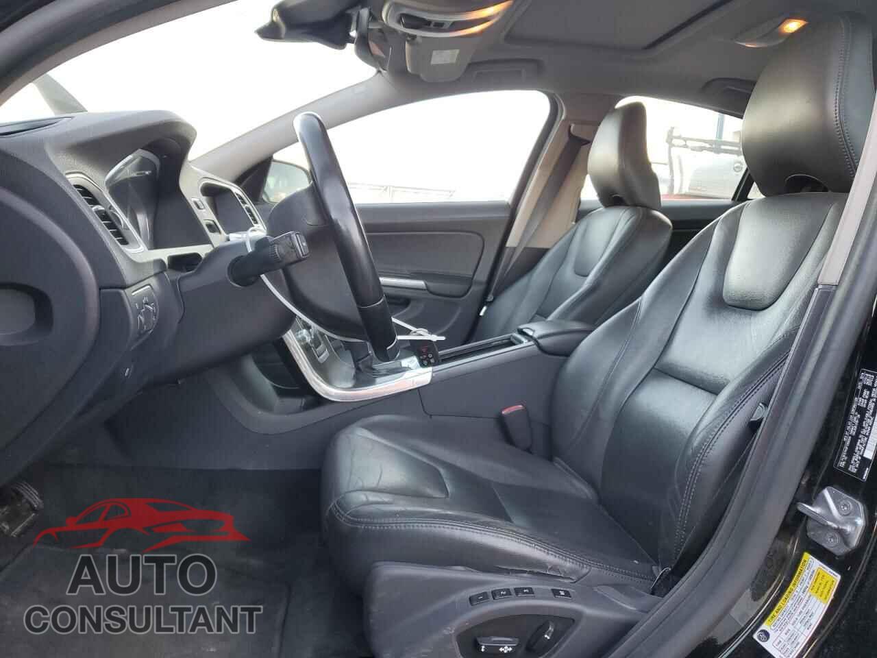 VOLVO S60 2015 - YV1612TK6F1356594
