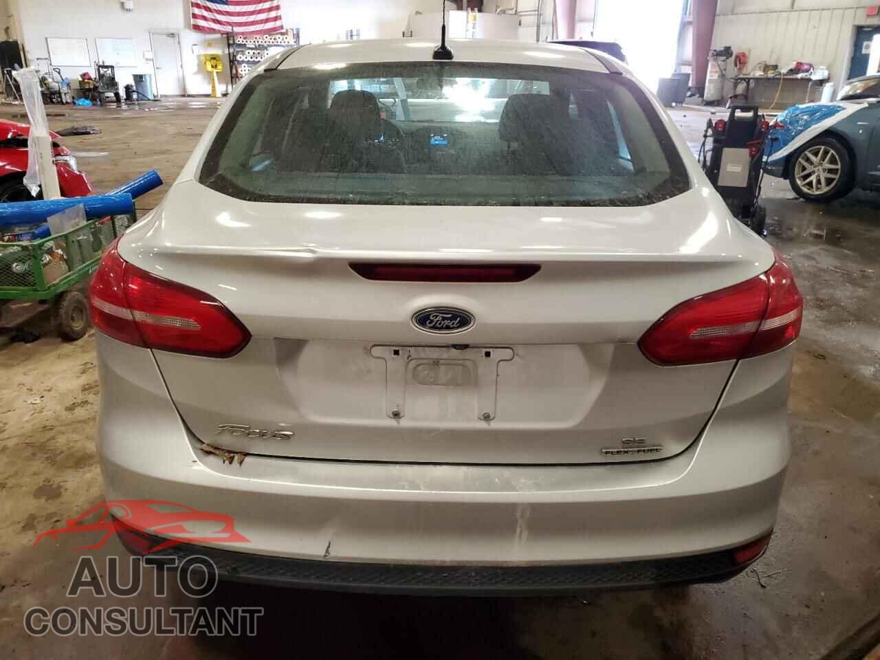 FORD FOCUS 2016 - 1FADP3F27GL359285