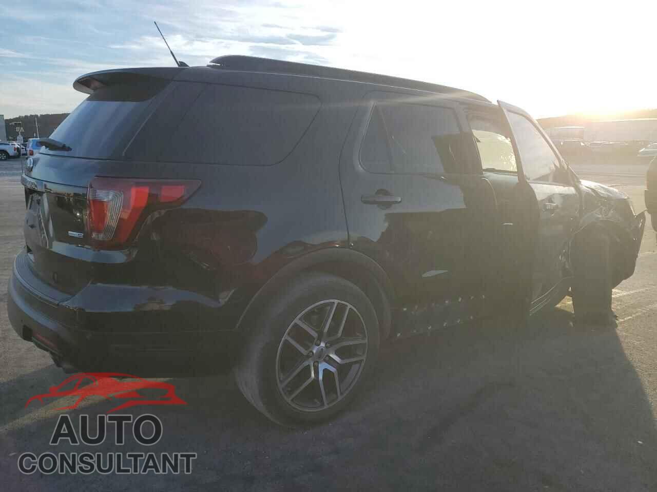 FORD EXPLORER 2018 - 1FM5K8GT3JGB43639