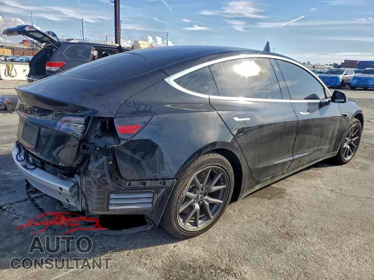 TESLA MODEL 3 2020 - 5YJ3E1EAXLF611326