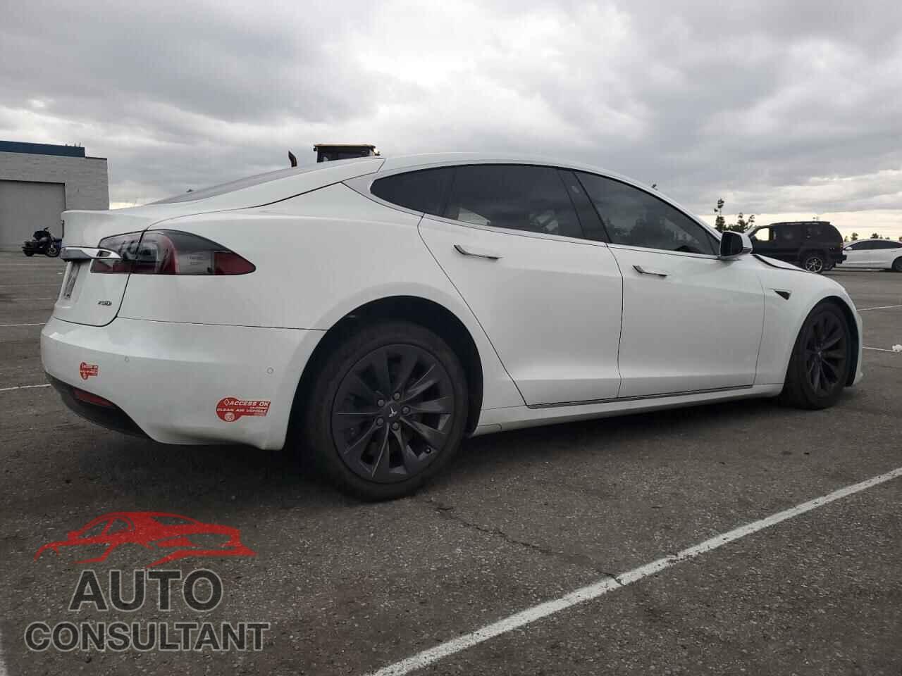 TESLA MODEL S 2017 - 5YJSA1E28HF230419
