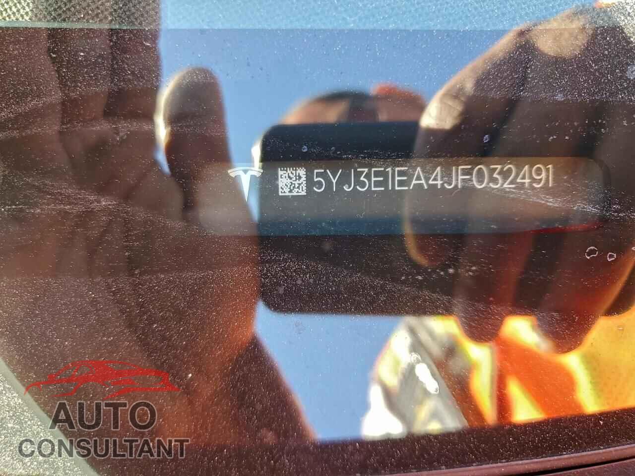 TESLA MODEL 3 2018 - 5YJ3E1EA4JF032491