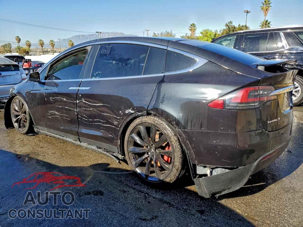 TESLA MODEL X 2017 - 5YJXCBE44HF051687