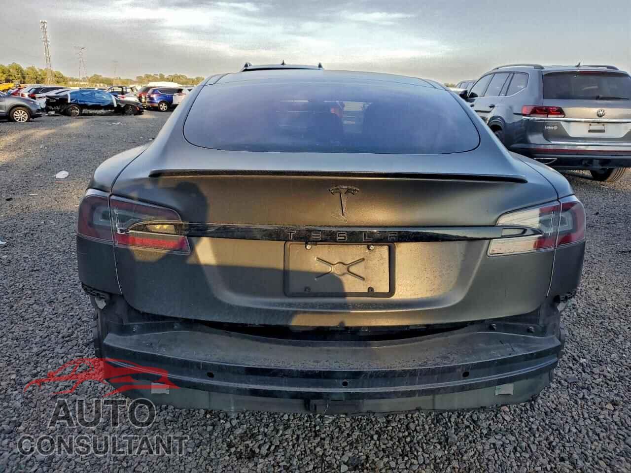 TESLA MODEL S 2016 - 5YJSA1E49GF125792