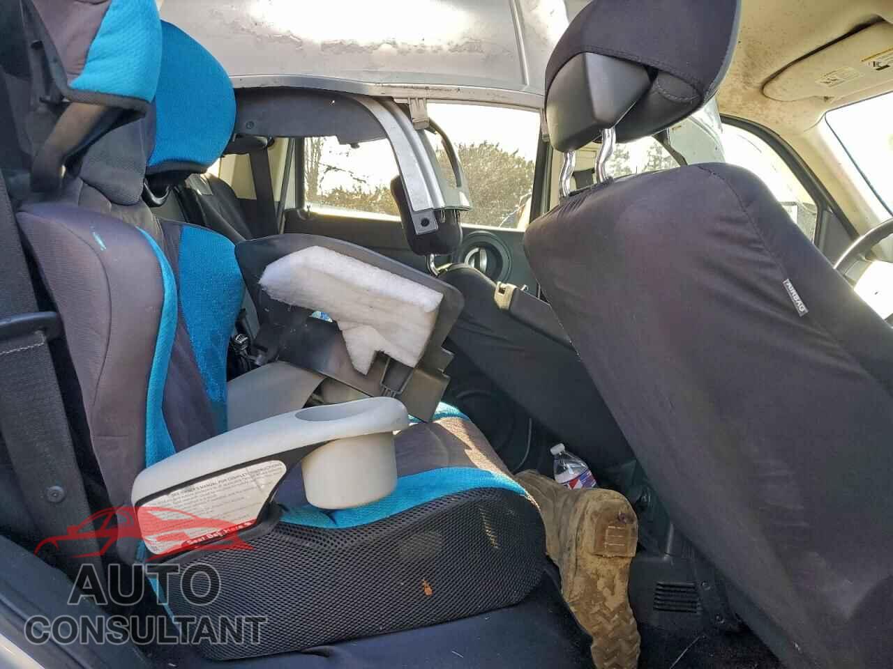 DODGE NITRO 2011 - 1D4PU4GX9BW552242