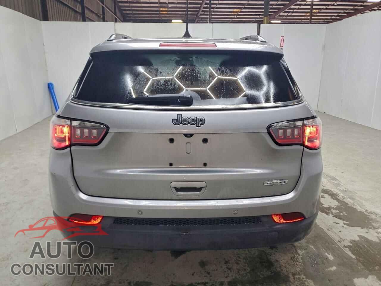 JEEP COMPASS 2020 - 3C4NJCBB2LT151058
