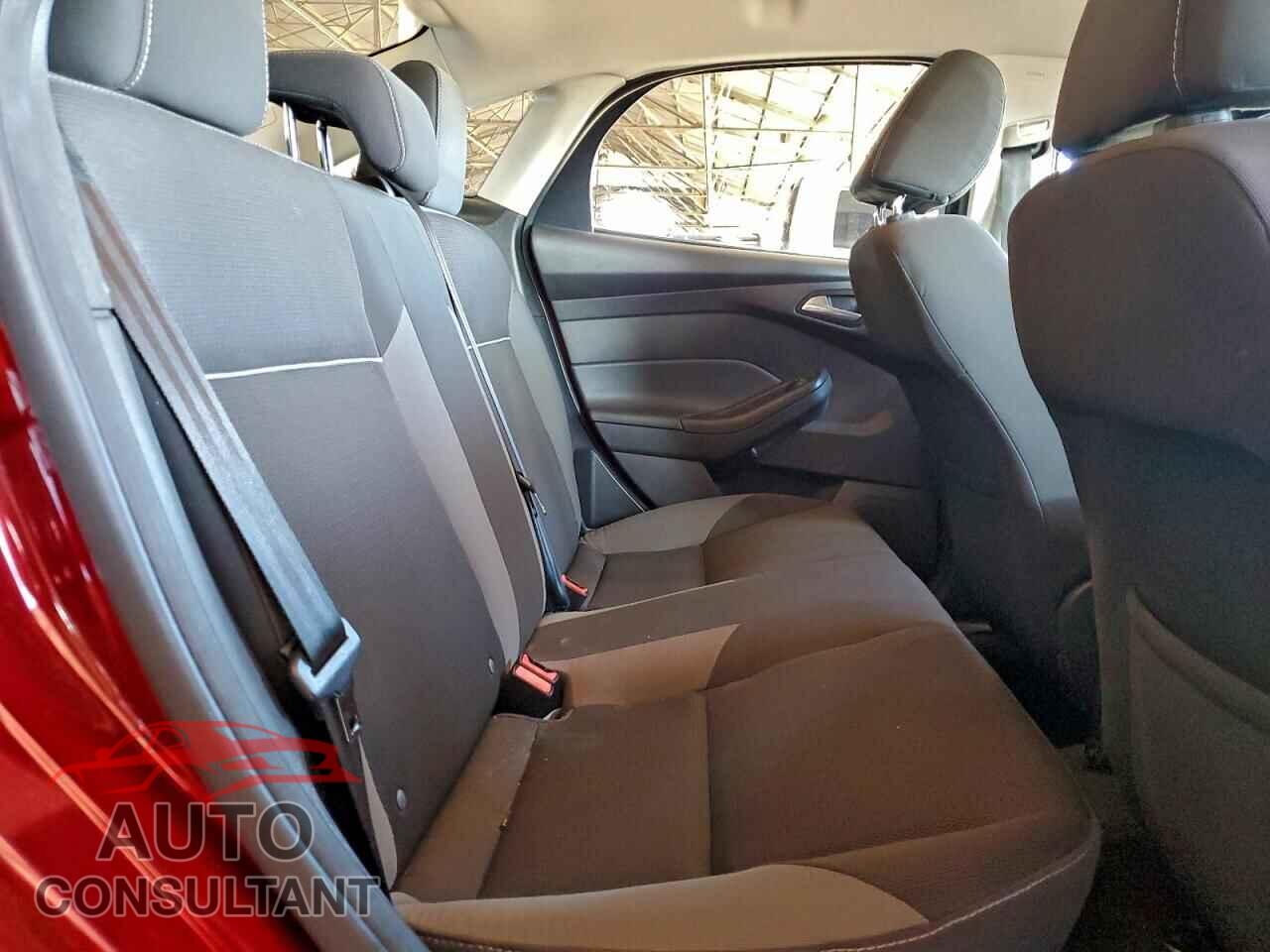 FORD FOCUS 2014 - 1FADP3F20EL128676