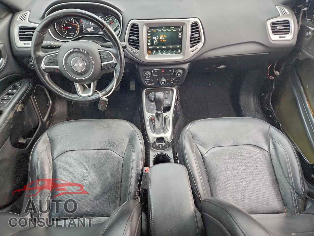 JEEP COMPASS 2020 - 3C4NJDCB4LT223236