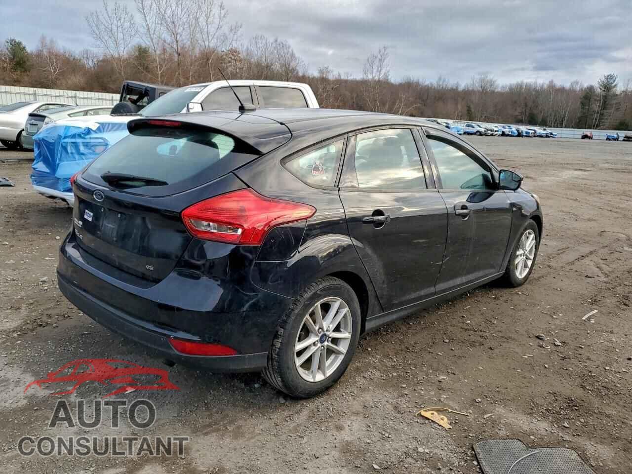 FORD FOCUS 2017 - 1FADP3K29HL326523